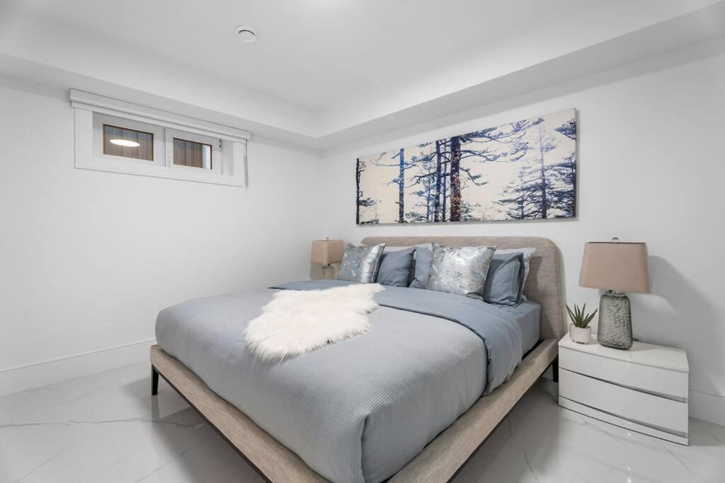 Brand New 2 Bedroom Point Grey Getaway 밴쿠버 외부 사진