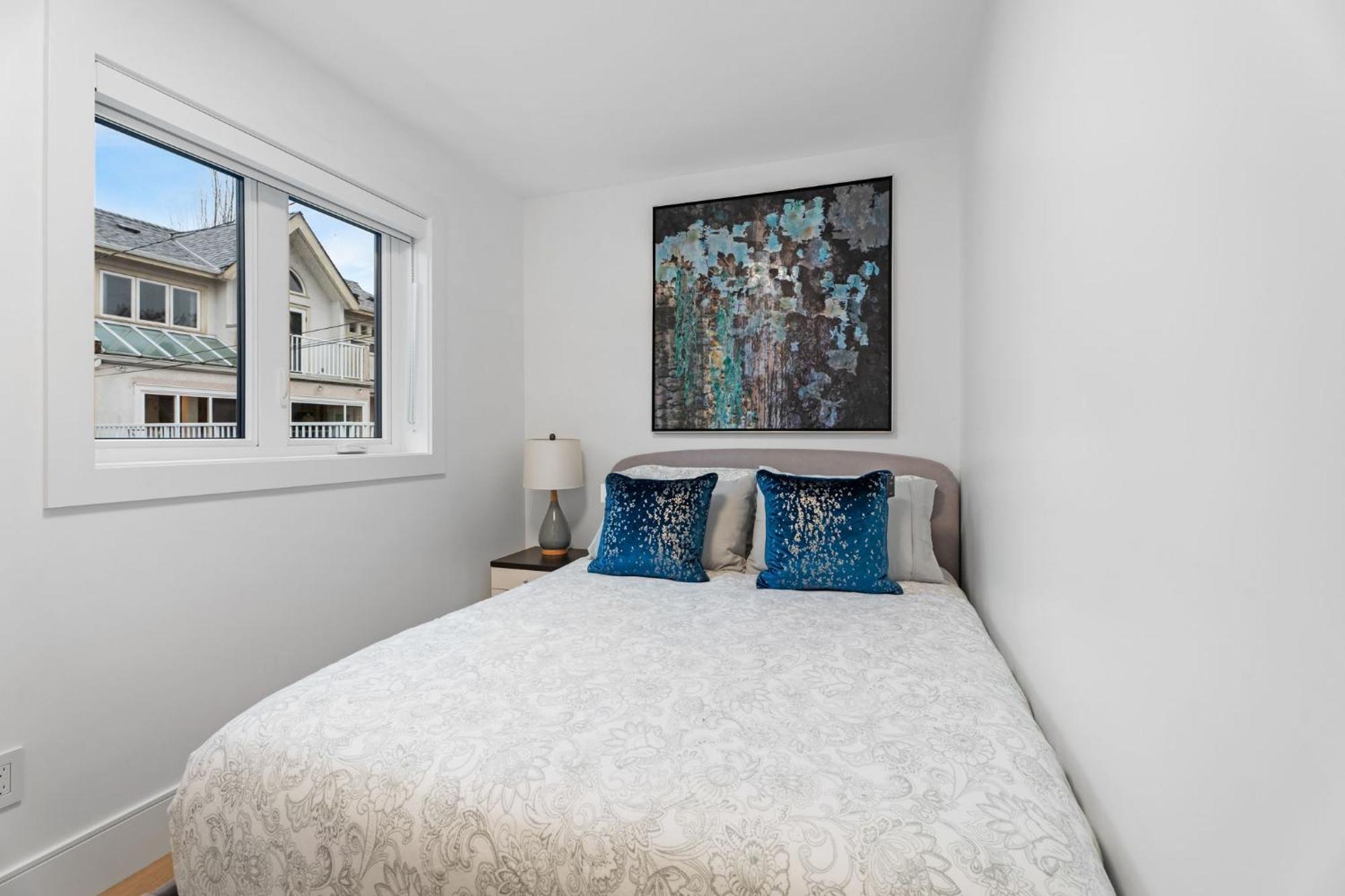 Brand New 2 Bedroom Point Grey Getaway 밴쿠버 외부 사진